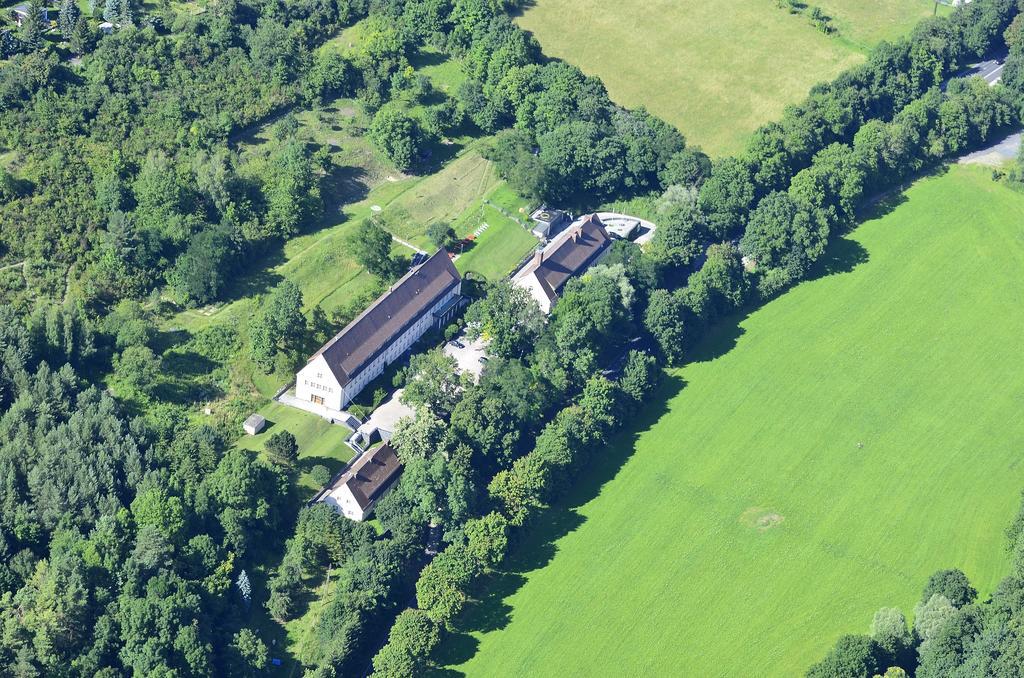 Land- Und Golfhotel Alte Fliegerschule Eisenach Kültér fotó