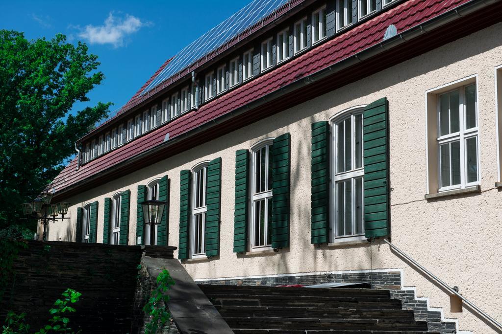 Land- Und Golfhotel Alte Fliegerschule Eisenach Kültér fotó