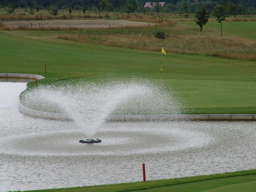 Land- Und Golfhotel Alte Fliegerschule Eisenach Kültér fotó