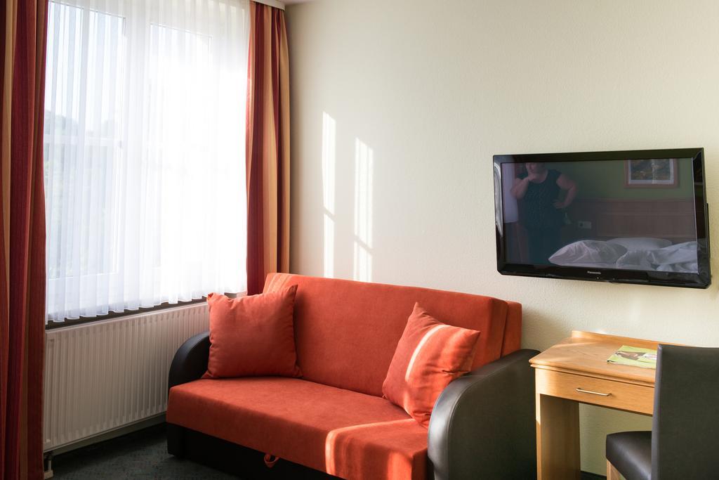 Land- Und Golfhotel Alte Fliegerschule Eisenach Kültér fotó