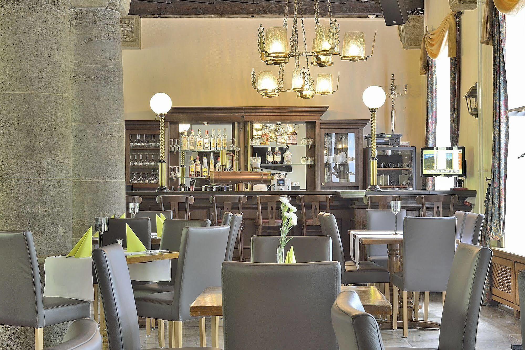 Land- Und Golfhotel Alte Fliegerschule Eisenach Kültér fotó