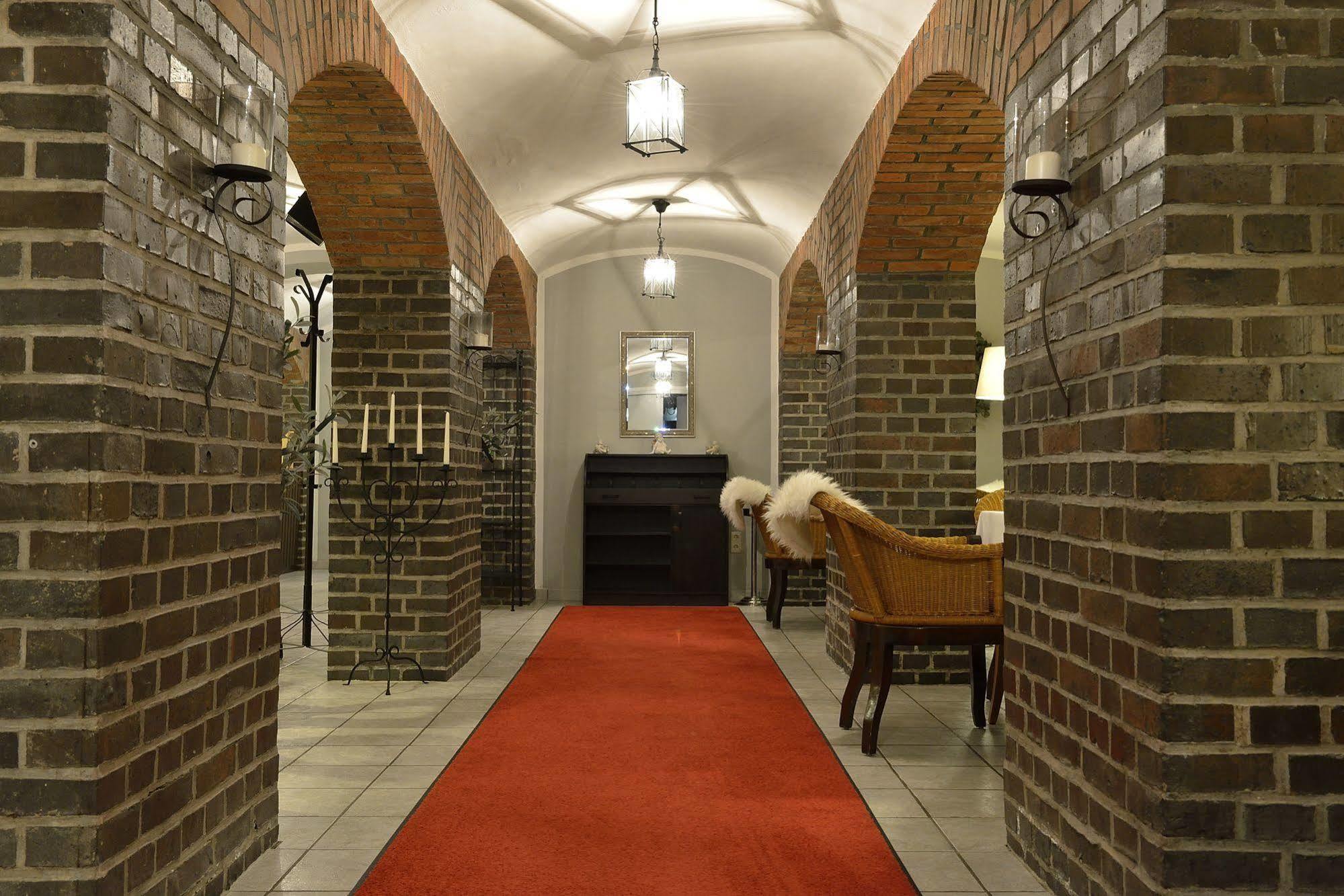 Land- Und Golfhotel Alte Fliegerschule Eisenach Kültér fotó