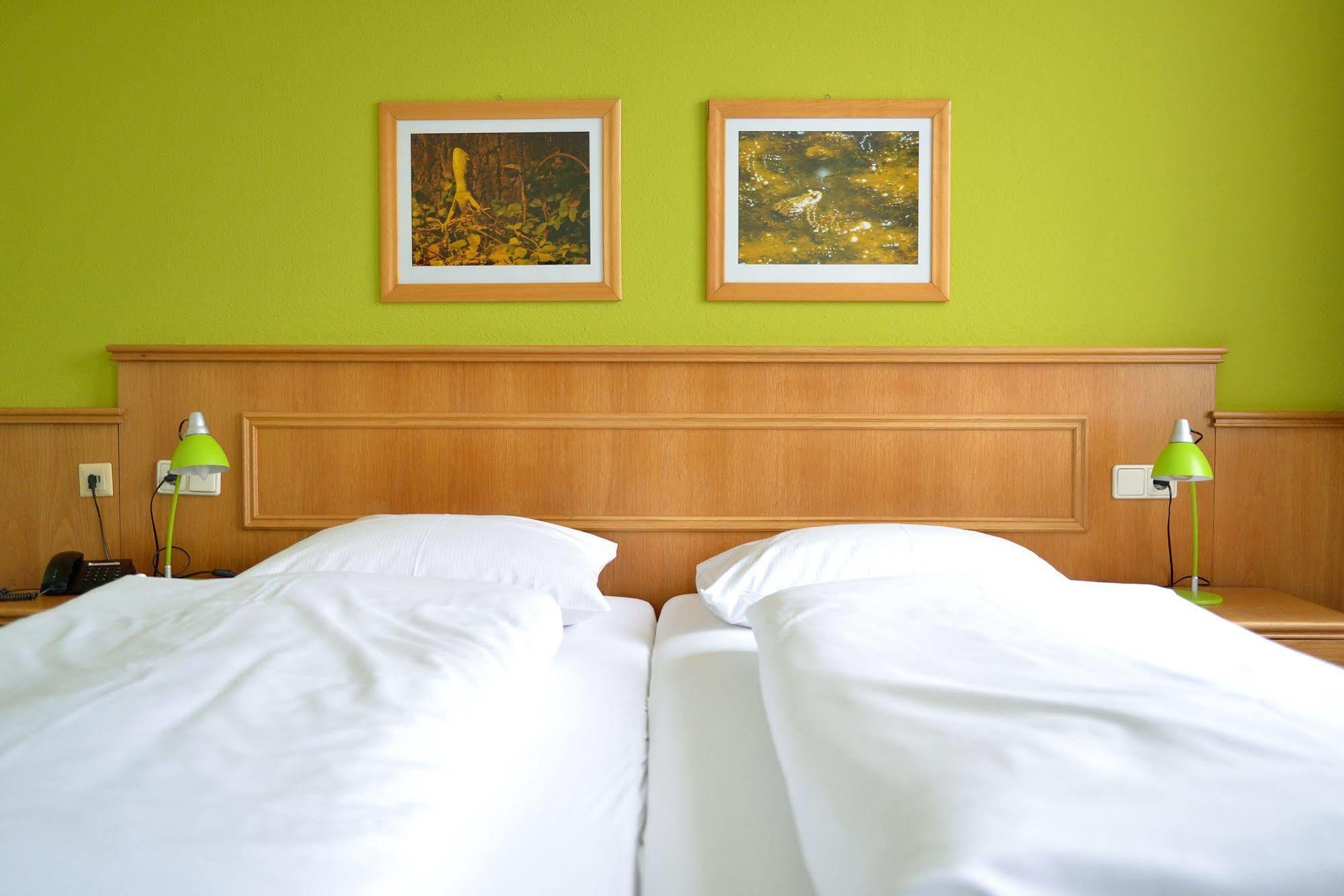 Land- Und Golfhotel Alte Fliegerschule Eisenach Kültér fotó